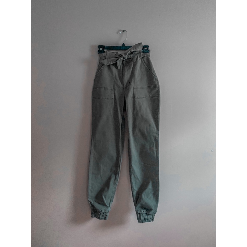 Stretch Ultra High-Rise Belted Camo Joggers